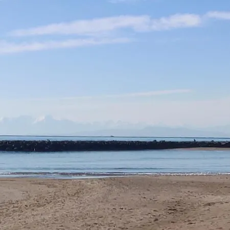 Superbe T3 Climatise Avec Wifi A 400M De La Plage Vias Exterior photo