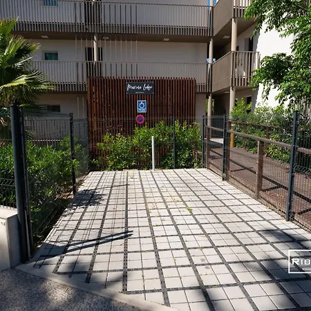 Superbe T3 Climatise Avec Wifi A 400M De La Plage Vias Exterior photo
